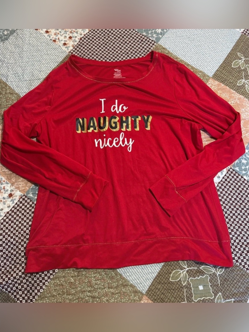 Secret Treasures Christmas Red Long-Sleeve Top women’s  size large